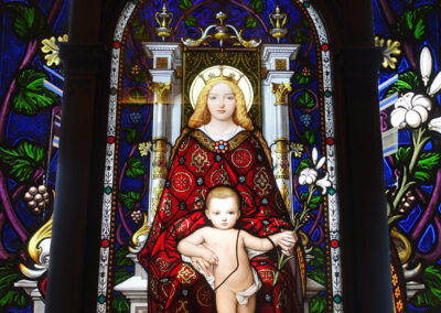 The internet thinks Trisha Paytas’ unborn child is the Pope and here’s why…